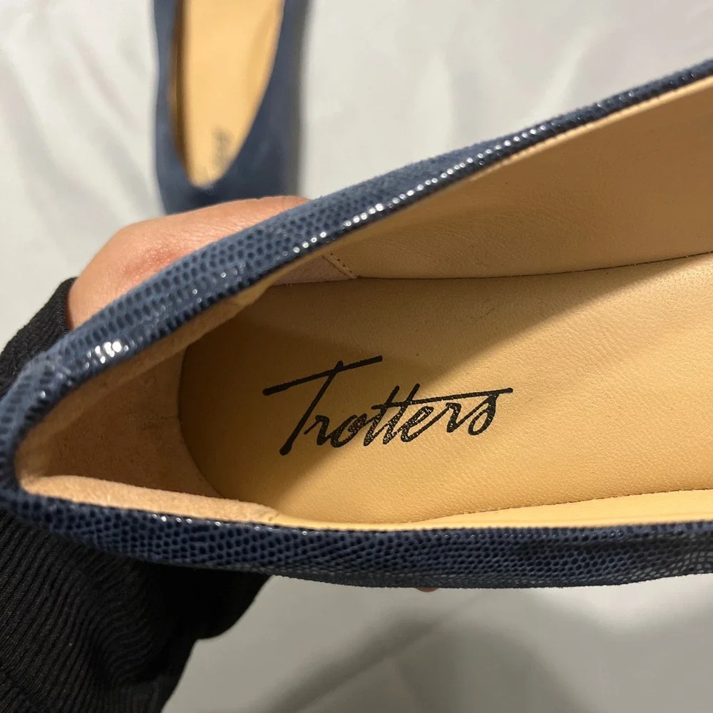 Trotters Pointed Toe‎ Loafers Womens Navy Blue Excellent Lizard Embossed Leather